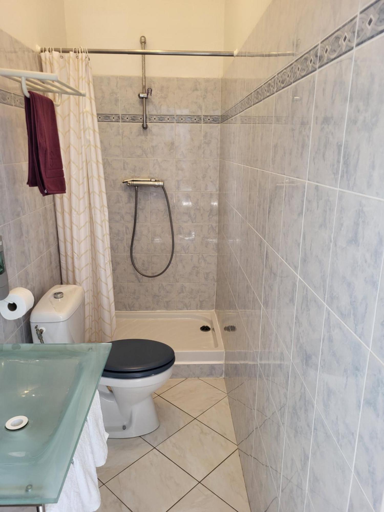 Akwaba Chez Ouli Otel Levens Dış mekan fotoğraf